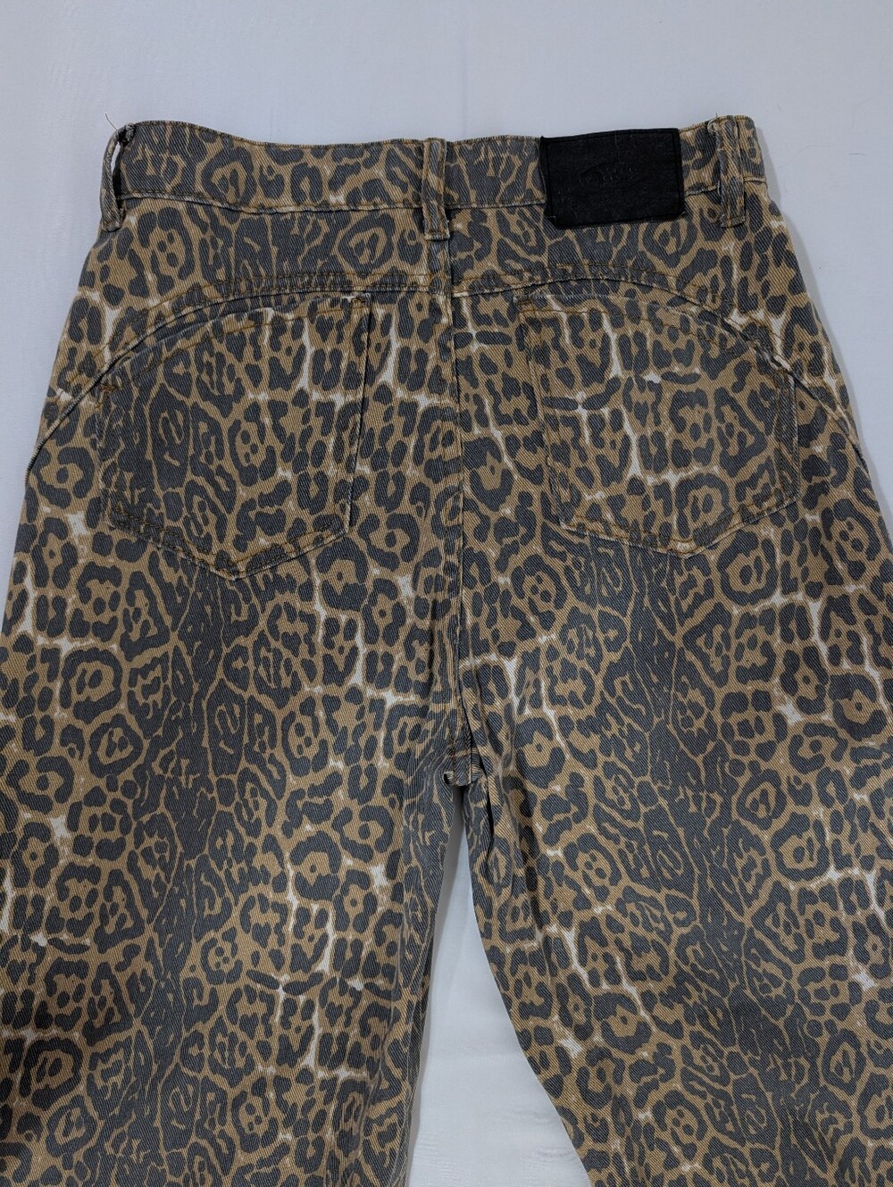 Women's Leopard Print Wide Leg Jeans Size M High Rise Denim Pants Y2K Retro - Picture 6 of 11